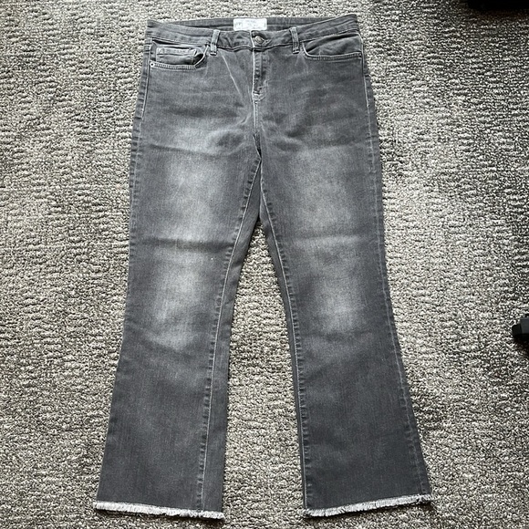 🐺Free People High Rise Crop Flare Stretch denim Jeans dark gray raw hem size 31 - Picture 3 of 12